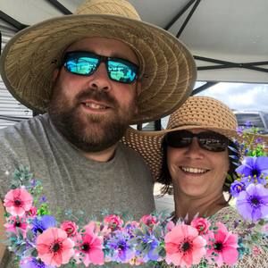 Meet your Posher, Crystal